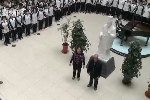 zoomservo兽-科技幻想未来生物 示例图 - 说明文字