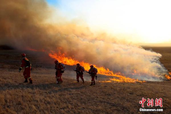 cf电竞新星云悠悠人物介绍游戏攻略 示例图 - 说明文字