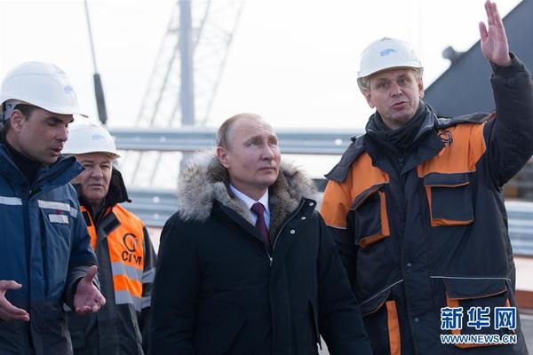 女警花闺房处女学习新技能准备晋升 示例图 - 说明文字