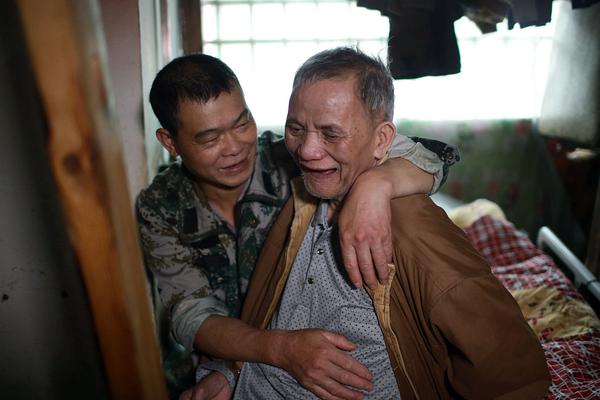 上位勾引h师生出轨兔子爱吃草新章节-上位勾引 示例图 - 说明文字