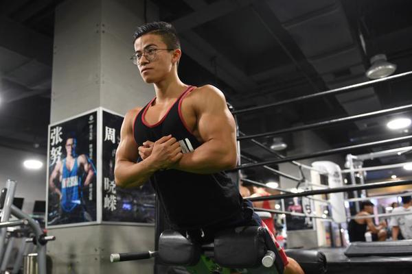 从指尖传出的认真的热情樱花动漫在线播放 示例图 - 说明文字