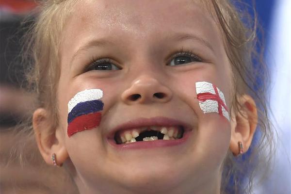 在我眉心中藏着一个独特的世界 示例图 - 说明文字