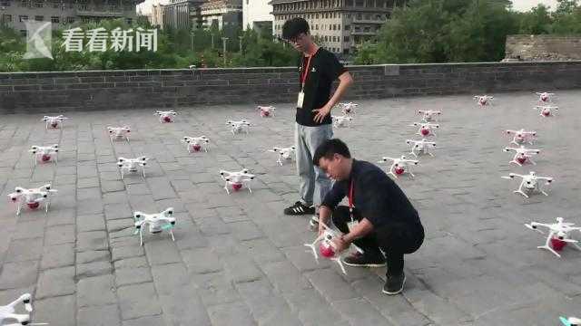 在城市乡村间 gary农民工的奋斗故事 示例图 - 说明文字