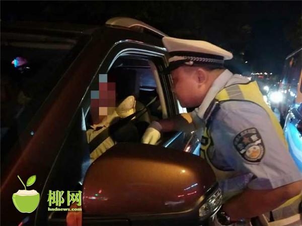 女警花闺房处女学习新技能准备晋升 示例图 - 说明文字