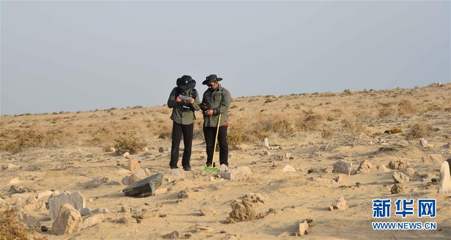 尽情在房间里玩耍游戏冷狐版下载-2021最新冷狐游戏下载链接 示例图 - 说明文字