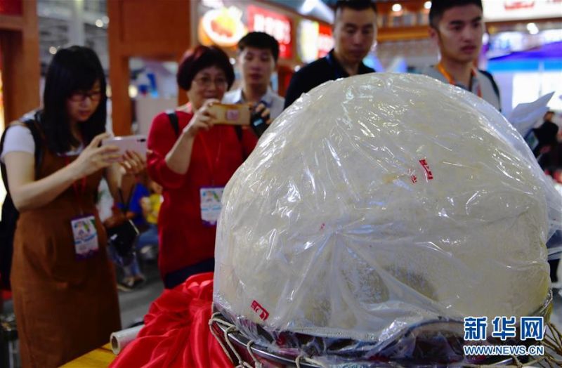 20cm长的棉签在晚上有什么用处 示例图 - 说明文字