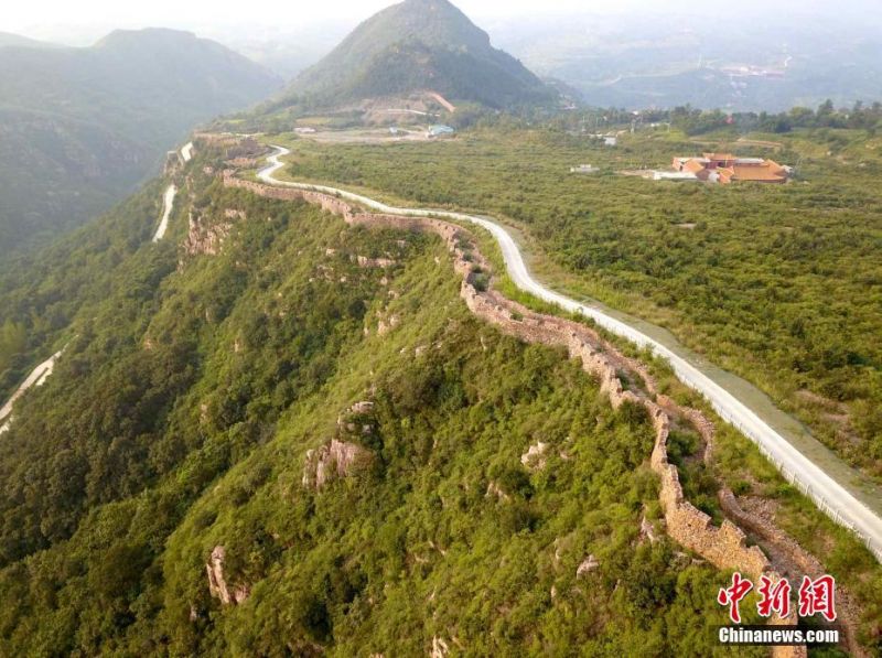 在城市乡村间 gary农民工的奋斗故事 示例图 - 说明文字