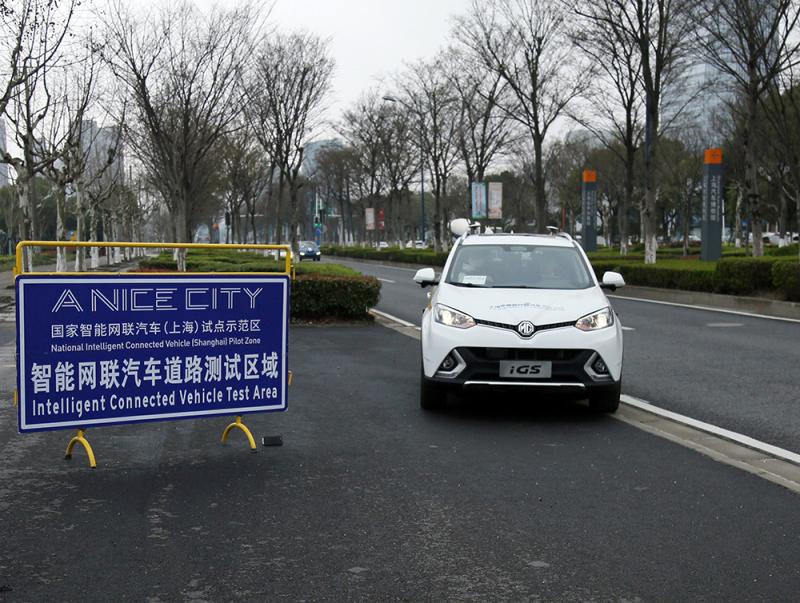 女警花闺房处女学习新技能准备晋升 示例图 - 说明文字