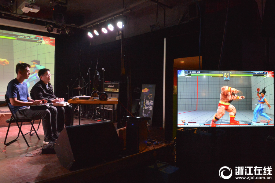 尽情在房间里玩耍游戏冷狐版下载-2021最新冷狐游戏下载链接 示例图 - 说明文字