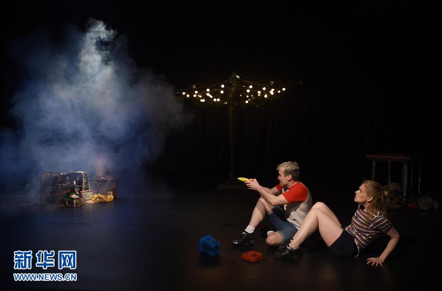 在我眉心中藏着一个独特的世界 示例图 - 说明文字