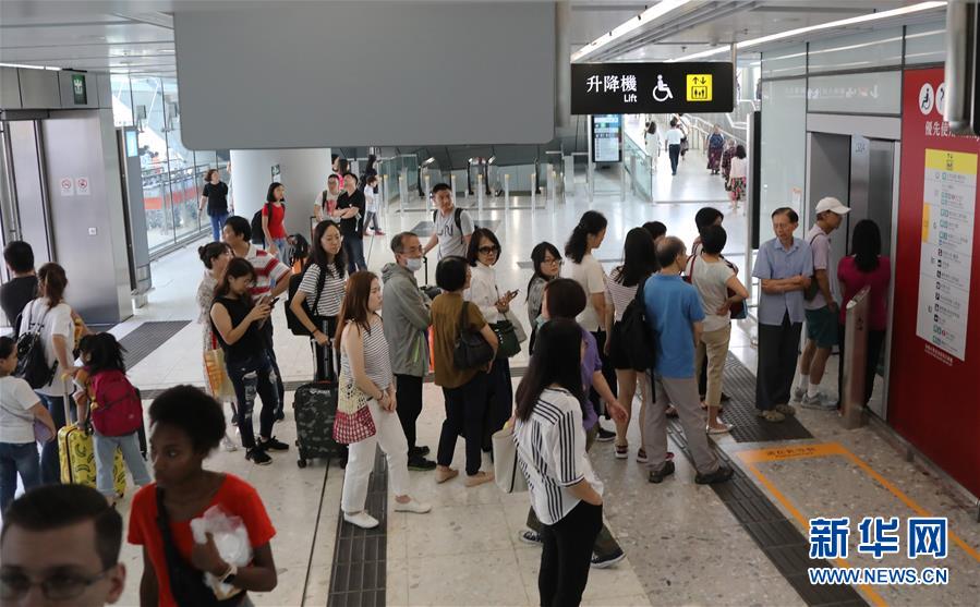 安全找到18游戏入口，避开常见问题和风险的指南 示例图 - 说明文字