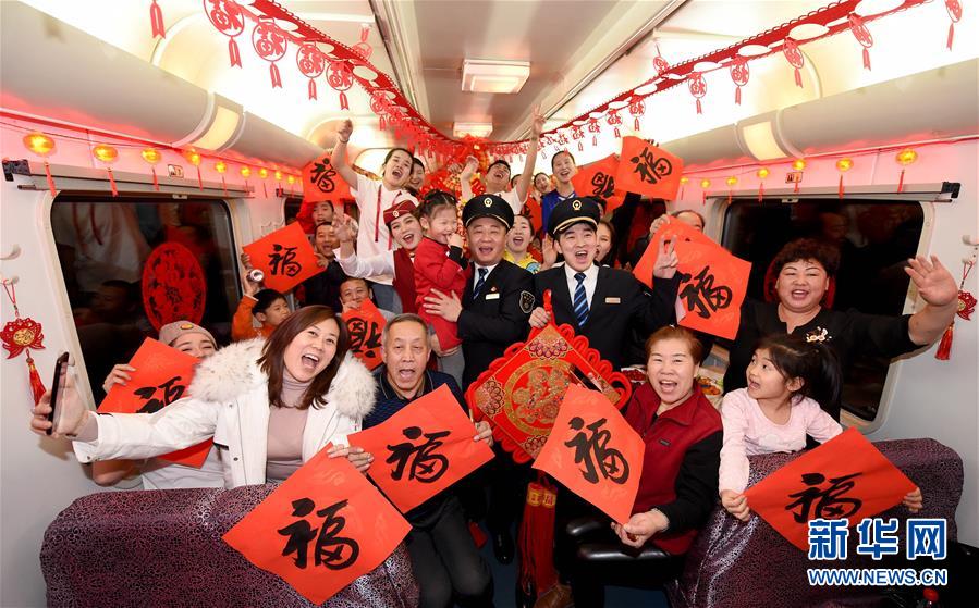 尝心蜜迈开腿尝尝你的草莓 示例图 - 说明文字