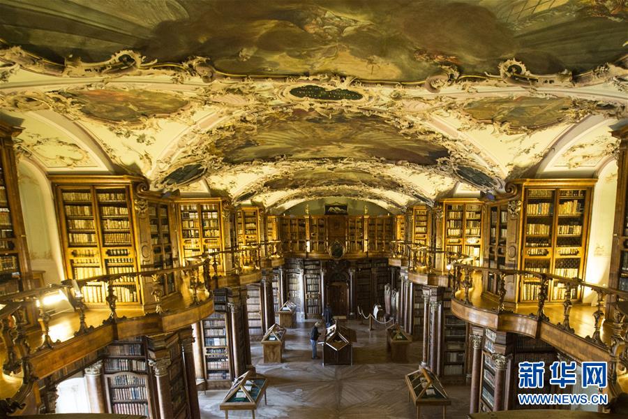 26uuu偷拍亚洲欧洲综合精彩镜头 示例图 - 说明文字