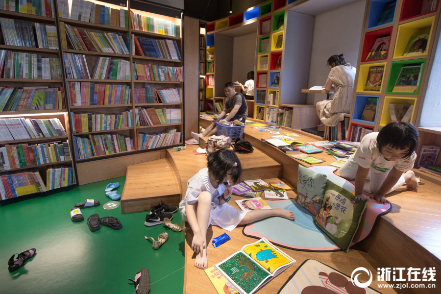 2024达盖亚旗帜回家的路_达盖亚旗帜暂停剧组 示例图 - 说明文字