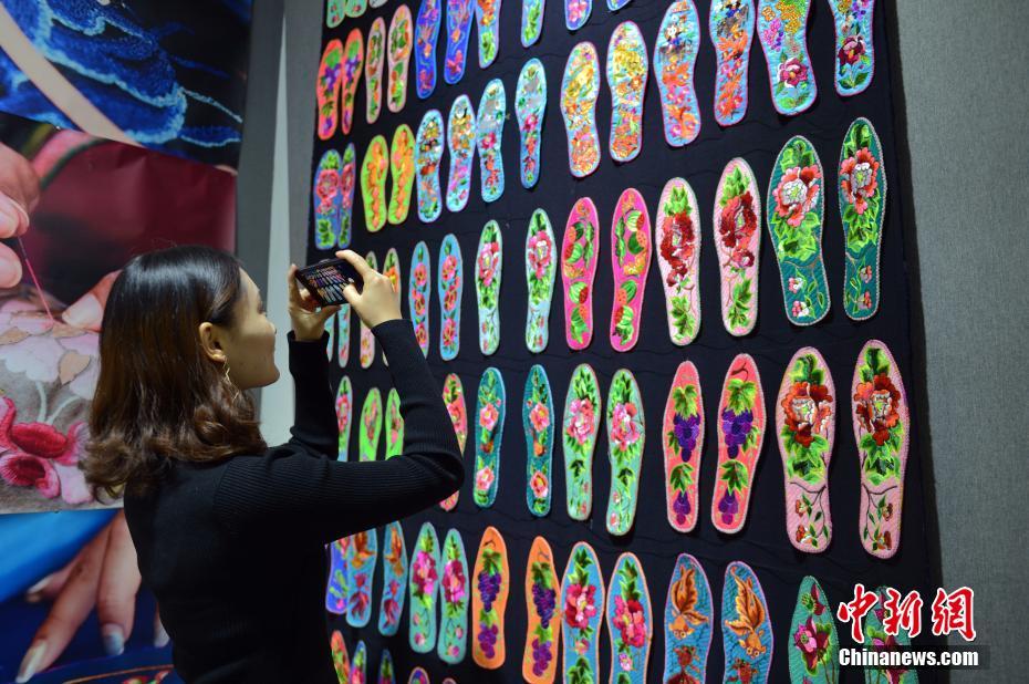 18岁流白浆原因-生理现象还是需要治疗-荟 示例图 - 说明文字