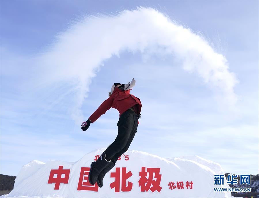 8x8x多重含义数学科技文化中应用 示例图 - 说明文字